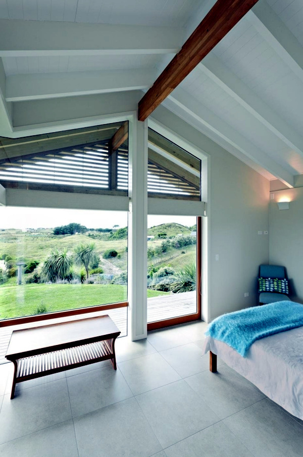 Modern Passive House Made of wood and glass - Space Architecture Studio Modern Passive House Made of wood and glass - Space Architecture Studio