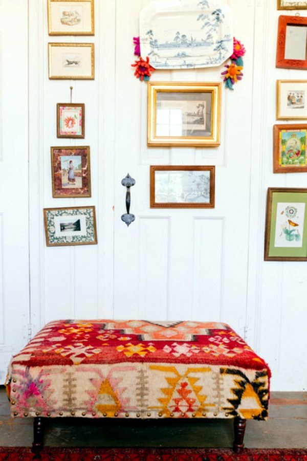 Apartment set ideas - variety of home furnishings and lively textures