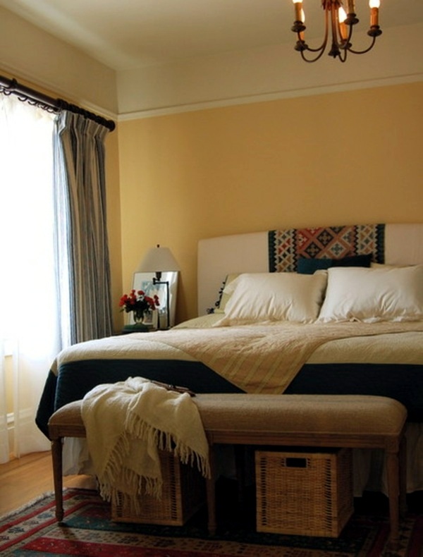 Apartment set ideas - variety of home furnishings and lively textures