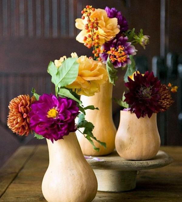 Insert autumn flowers as table decoration or home - great examples Insert autumn flowers as table decoration or home - great examples