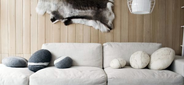 Coffee tables and stylish decoration in natural look - Felted Wool Stones