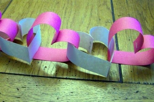 Easy DIY party decoration made of paper