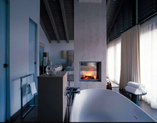 25 Bathroom designs with built-in fireplaces - romantic atmosphere