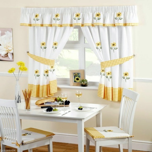 Kitchen curtains serve as sun protection and jazz up your kitchen and dining area on Kitchen curtains serve as sun protection and jazz up your kitchen and dining area on