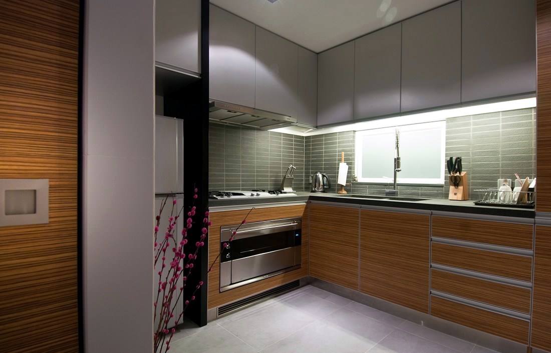 Wooden Apartment in Hong Kong Wooden Apartment in Hong Kong