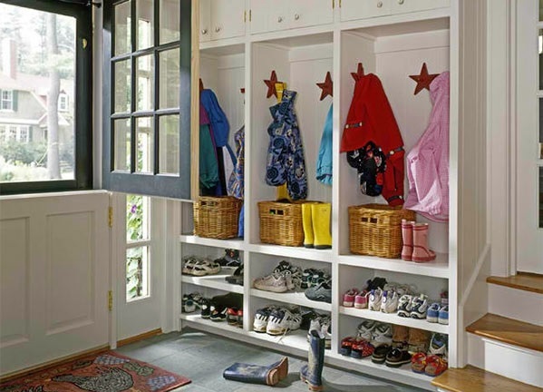 Corridor wall design - customize the hallway functional
