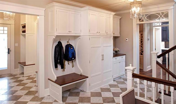 Corridor wall design - customize the hallway functional