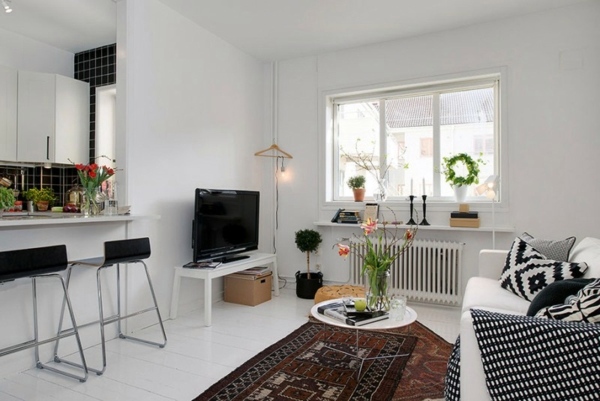 Trendy Apartment in Stockholm - black and white decor and furnishings Trendy Apartment in Stockholm - black and white decor and furnishings