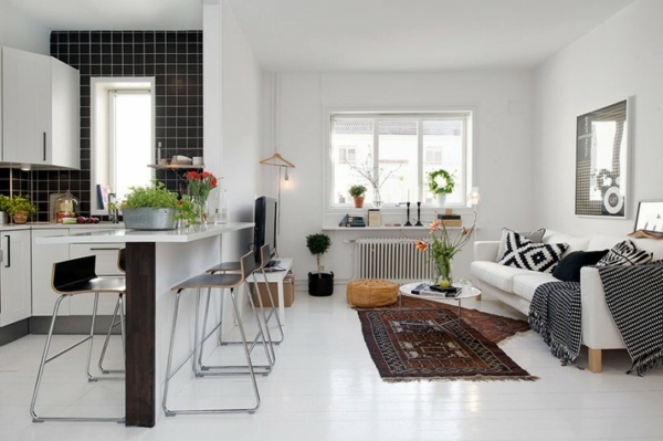 Trendy Apartment in Stockholm - black and white decor and furnishings Trendy Apartment in Stockholm - black and white decor and furnishings