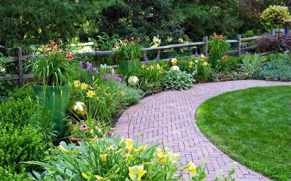 Garden landscaping with bricks - 15 great Gart Tight Stel Tung ideas