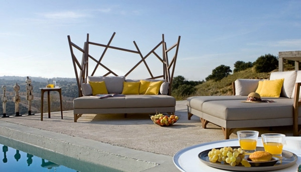 21 poly rattan garden furniture suitable for your garden, patio or balcony from Roche Bobois