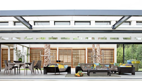 21 poly rattan garden furniture suitable for your garden, patio or balcony from Roche Bobois