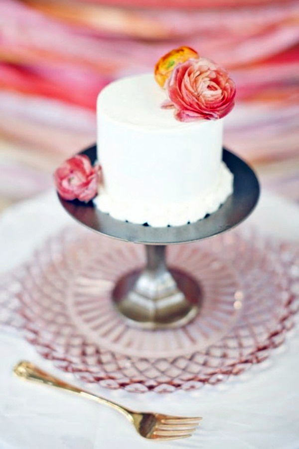 My Wedding Decor in creamy and peach colors