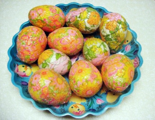 Decoupage on Easter egg