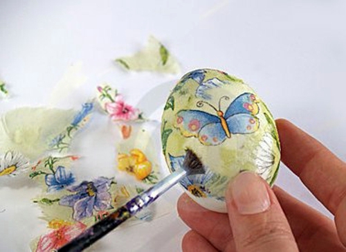 Decoupage on Easter egg