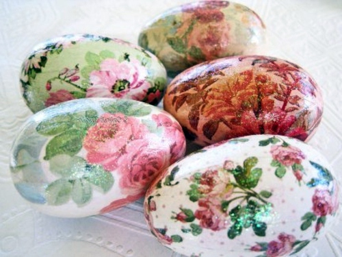 Decoupage on Easter egg | Avso