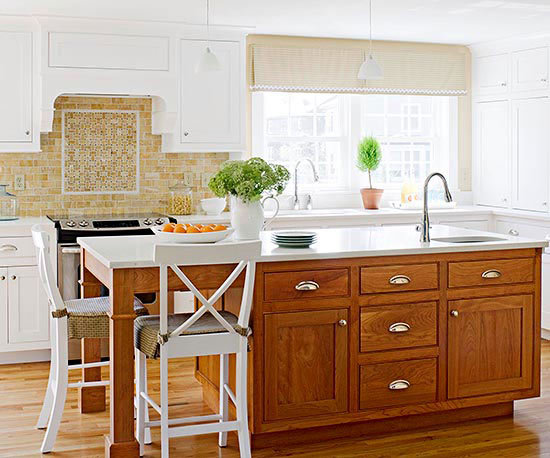 Küchenrückwand - White kitchen cabinets for every taste