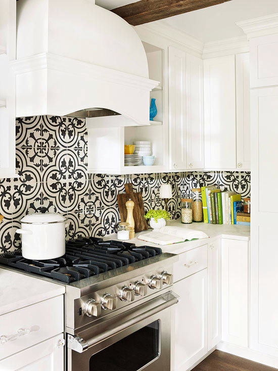 White kitchen cabinets for every taste