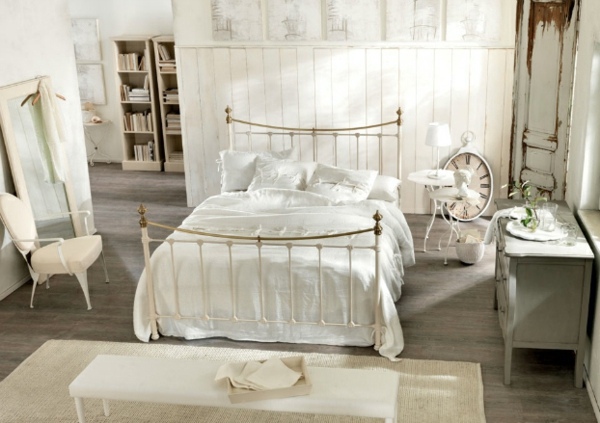 Gorgeous bedroom design with natural flair