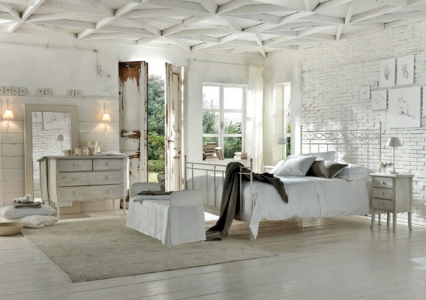 Gorgeous bedroom design with natural flair