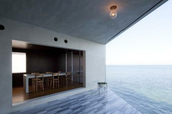 37 Cool lamps, which consist almost entirely of light bulbs