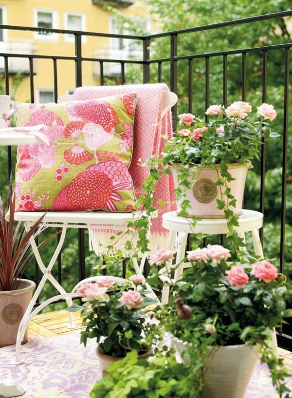 On balcony make hanging garden - Cool ideas for small garden on the balcony