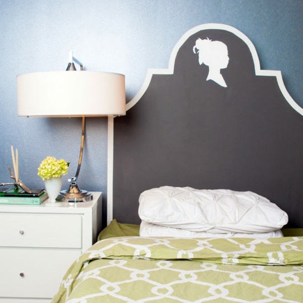 Elegant Headboard in Black and White Elegant Headboard in Black and White