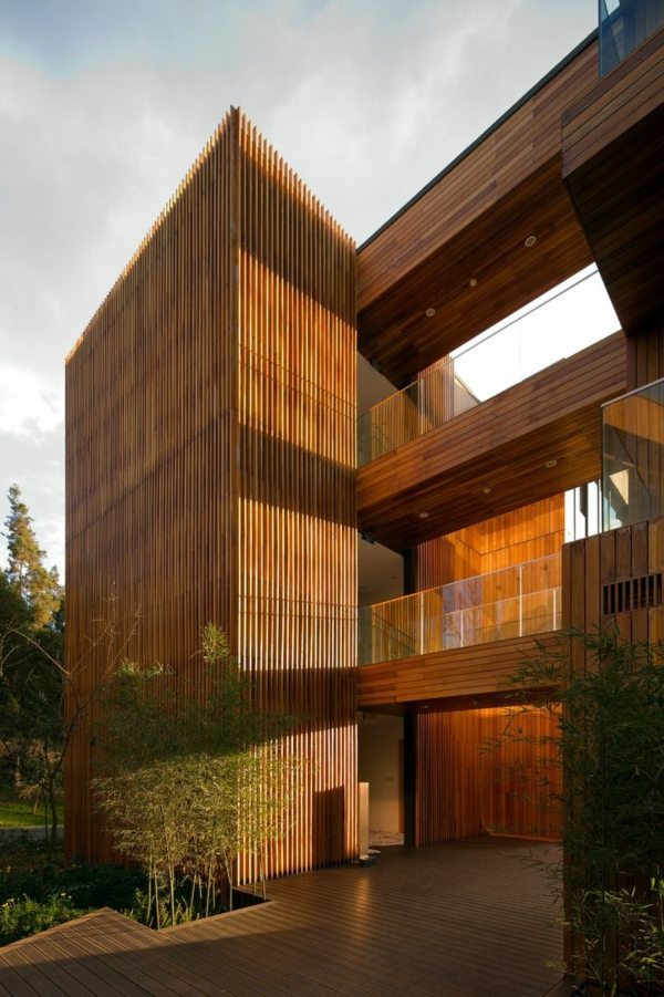 Modern facade cladding for an impressive house character