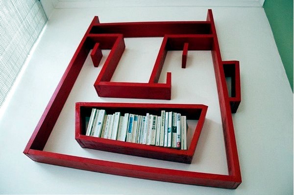 Funny and creative - the shelf with face of Alexi Mccarthy Funny and creative - the shelf with face of Alexi Mccarthy
