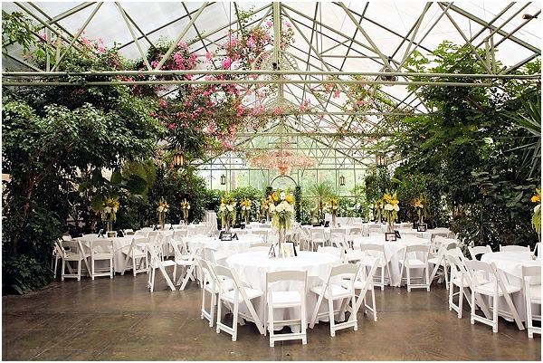 Romantic wedding in the French style Romantic wedding in the French style