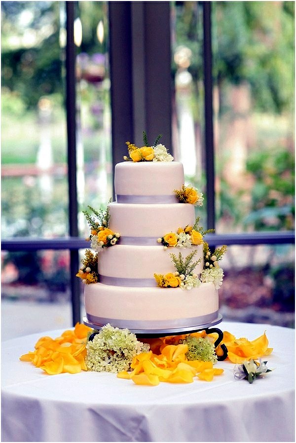Romantic wedding in the French style Romantic wedding in the French style
