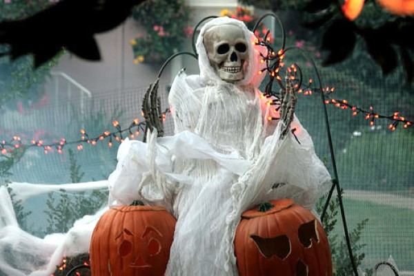 Great garden Halloween decorating ideas Great garden Halloween decorating ideas