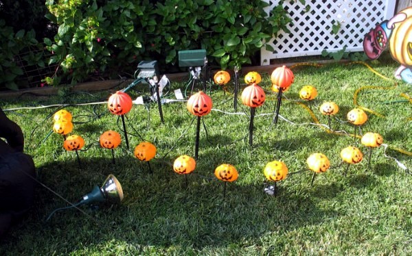 Great garden Halloween decorating ideas Great garden Halloween decorating ideas