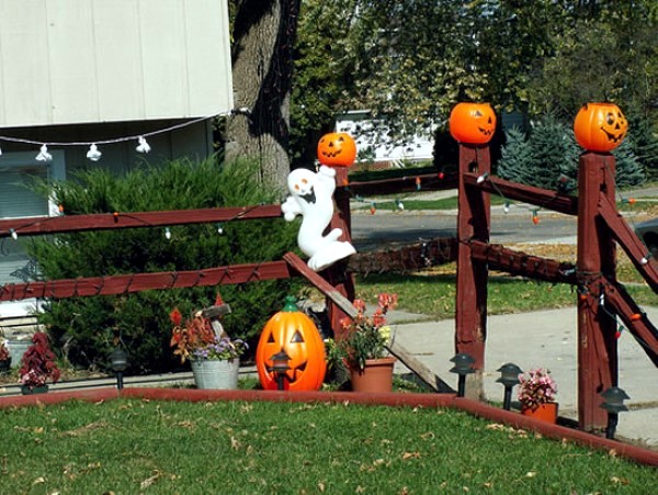 Great garden Halloween decorating ideas Great garden Halloween decorating ideas