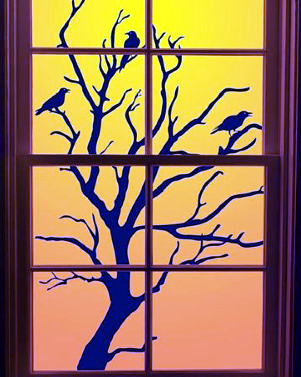 Ideas on how to decorate your windows with paper cutouts for Halloween Ideas on how to decorate your windows with paper cutouts for Halloween