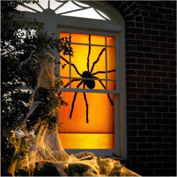 Ideas on how to decorate your windows with paper cutouts for Halloween Ideas on how to decorate your windows with paper cutouts for Halloween
