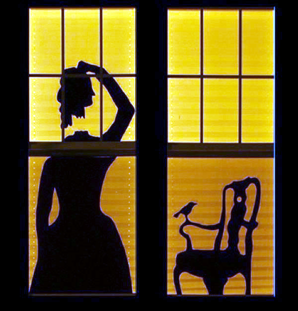 Ideas on how to decorate your windows with paper cutouts for Halloween Ideas on how to decorate your windows with paper cutouts for Halloween