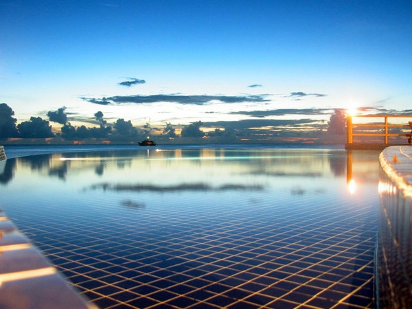 31 spectacular infinity pools that will rock your senses 31 spectacular infinity pools that will rock your senses