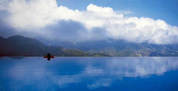 31 spectacular infinity pools that will rock your senses 31 spectacular infinity pools that will rock your senses