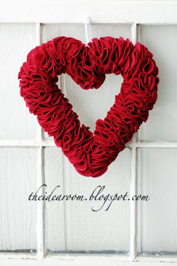 Tinker 10 Cool Valentine's Day wreaths itself Tinker 10 Cool Valentine's Day wreaths itself