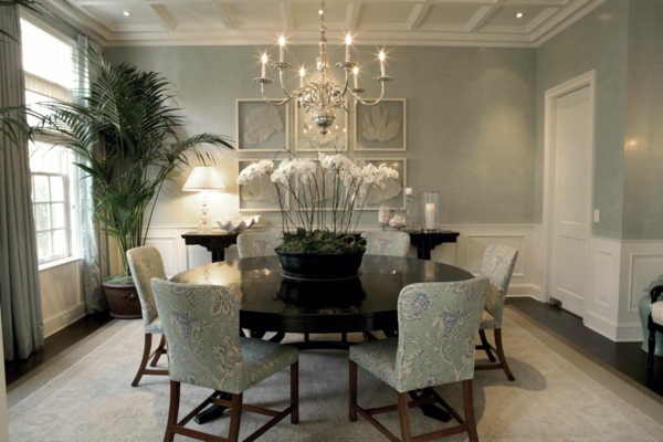 Gray as trendy color for the wall design