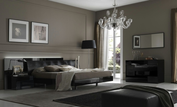 Gray as trendy color for the wall design
