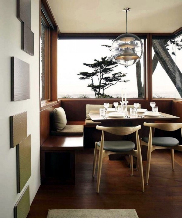 Contemporary wooden house Japanese elements and courtyard with a glass roof Contemporary wooden house Japanese elements and courtyard with a glass roof