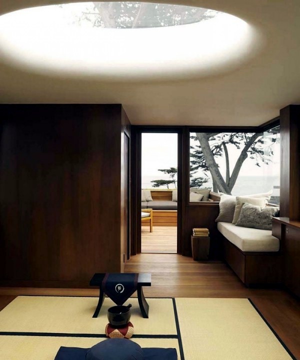 Contemporary wooden house Japanese elements and courtyard with a glass roof Contemporary wooden house Japanese elements and courtyard with a glass roof