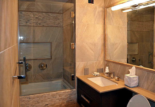 Decorating tips for Small Bathrooms