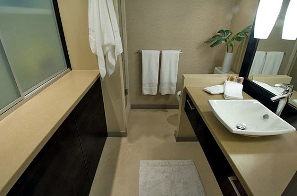 Decorating tips for Small Bathrooms