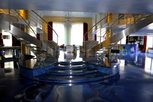 Siller Stairs Gallery - innenausbau & space