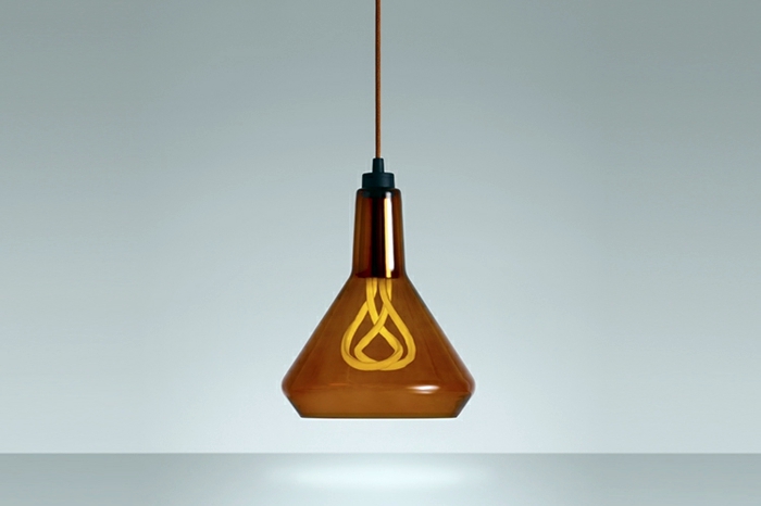Designer lamps with energy-saving light bulbs from Hulger
