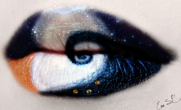 Halloween Makeup by Eva Pernas - Fascinating ideas on how you make up your lips for Halloween