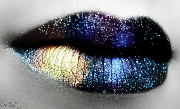 Halloween Makeup by Eva Pernas - Fascinating ideas on how you make up your lips for Halloween